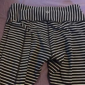 Size 6 lulu lemon leggings
